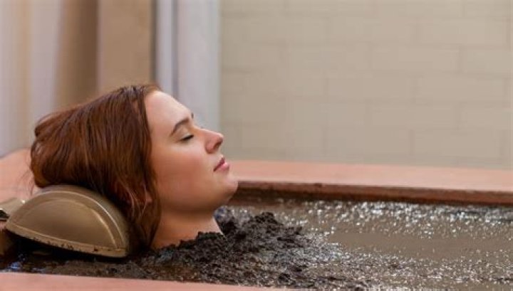 Are mud baths hot or cold?