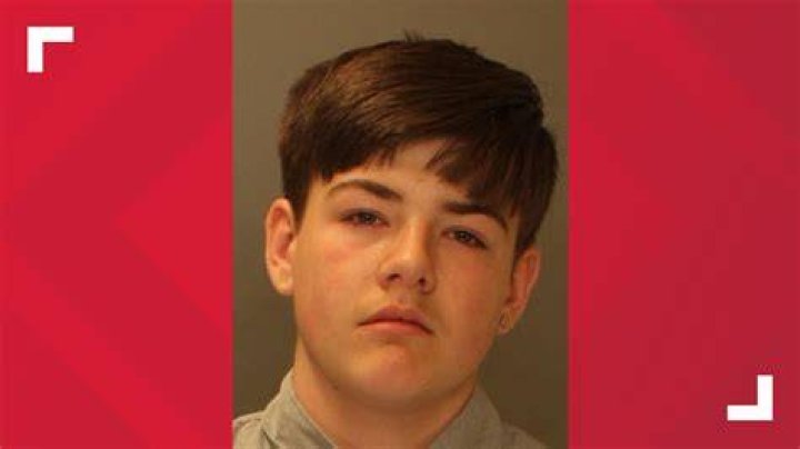 Can a 16 year old consent to an 18 year old in Louisiana?