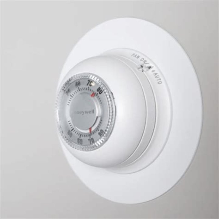 Can a house thermostat be used in an RV?