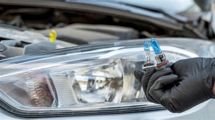 Can Advance Auto Parts replace headlights?