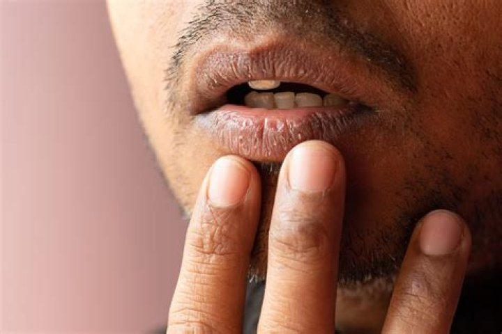 Can eating too much salt make your lips swell?