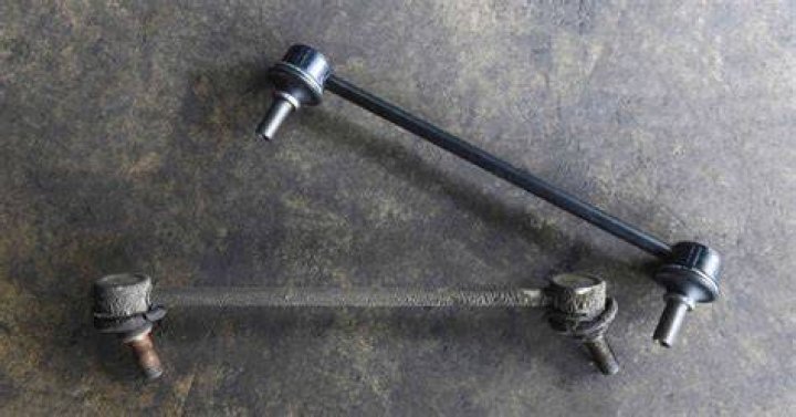 Can you drive with a broken sway bar link?