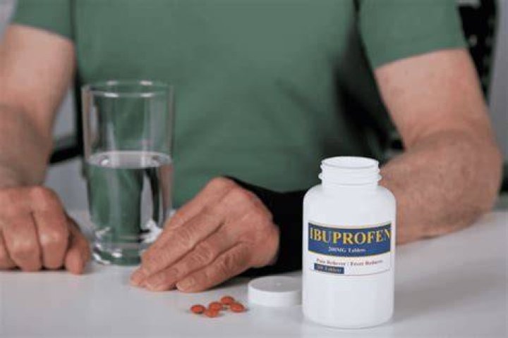 Can you take ibuprofen with a cortisone shot?