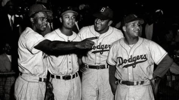 Did any white players play in the Negro League?