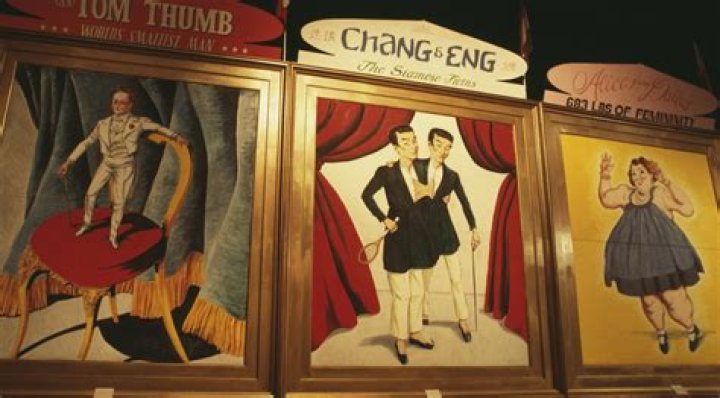 Do freak shows still exist?