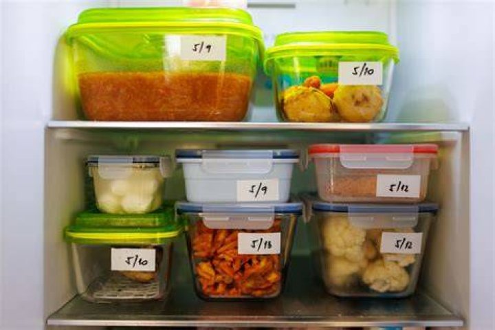 Do I need to refrigerate apple crisp?
