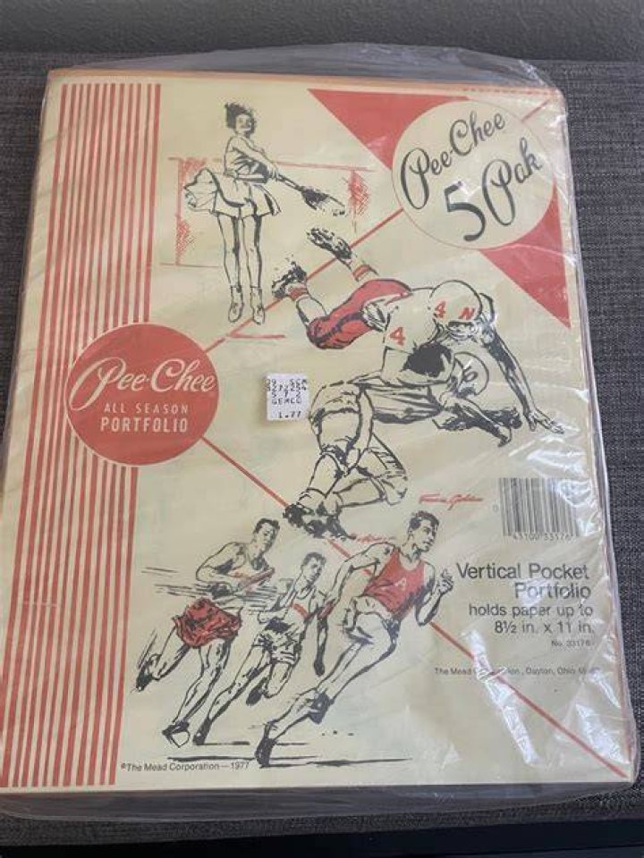 Do Pee Chee folders still exist?