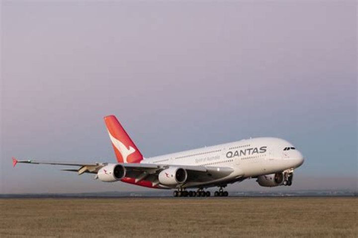 Do Qantas flights have WIFI?