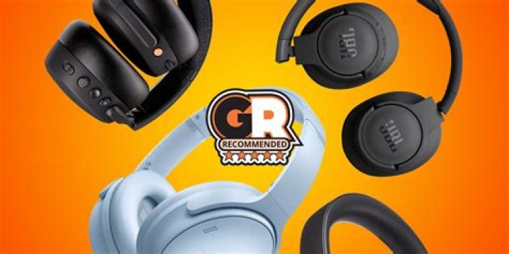 Do QBS have headphones?