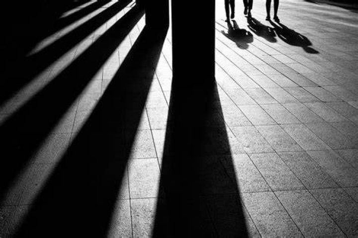 Do strobe lights create strong shadows?