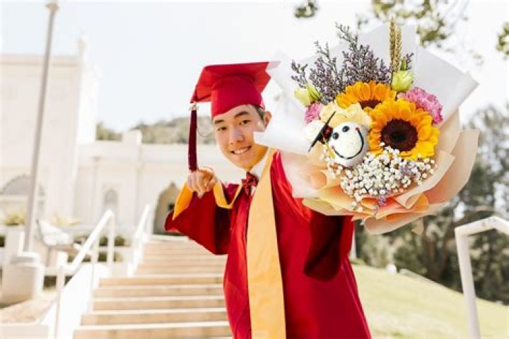 Do you give flowers to male performers?