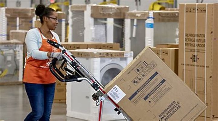 Do you tip appliance delivery guys Home Depot?