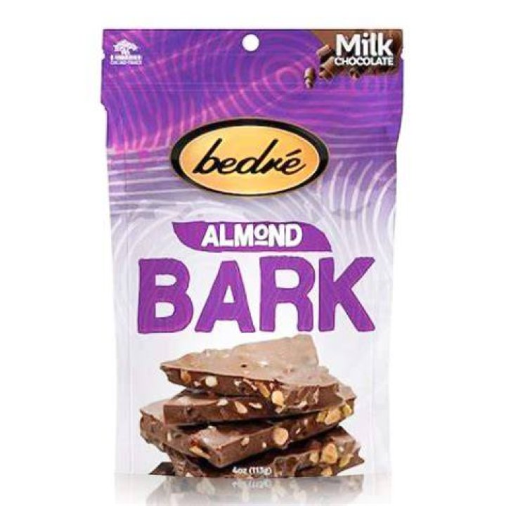 Does almond bark have milk in it?