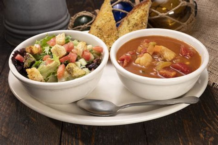 Does Carrabba’s have unlimited soup and salad?