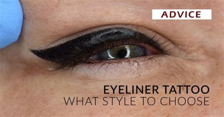 Does Derek Carr have tattooed eyeliner?