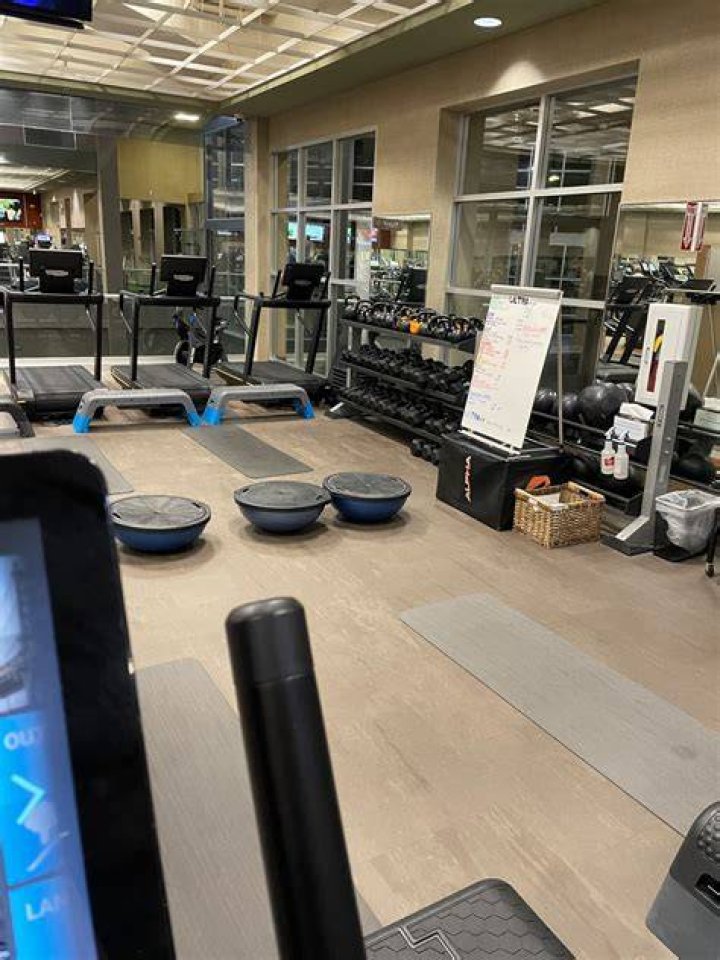 Does Life Time Fitness drug test?