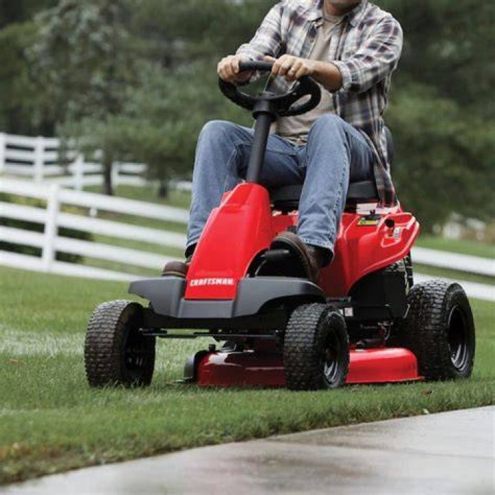 Does Sam’s Club sell riding mowers?
