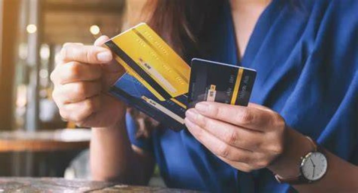 does shein accept debit cards?