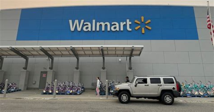 Does Walmart carry lestoil?