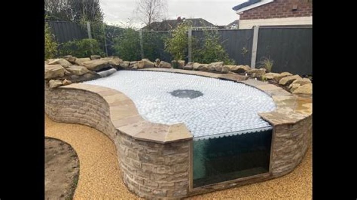 How big is a 3000 gallon pond?