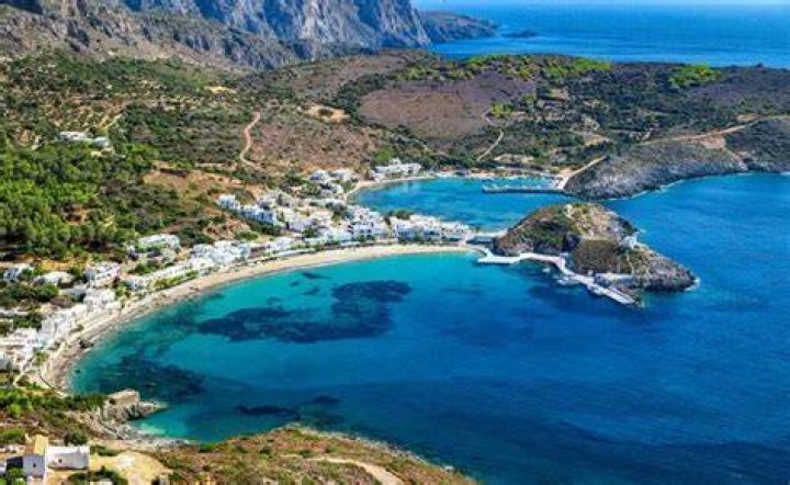 How do you get to Kythira Island?