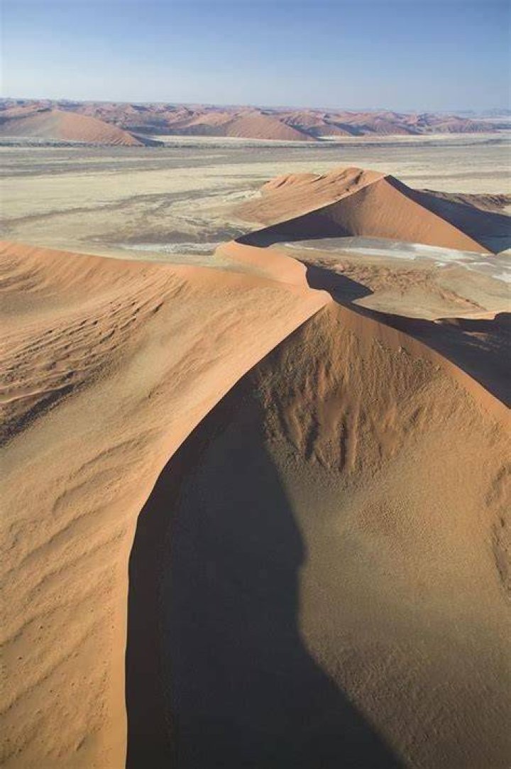 How hot is the Akobo desert?