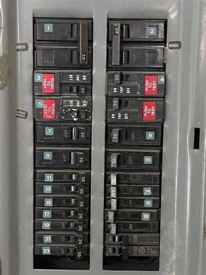How many breakers can I put in a 100 amp box?