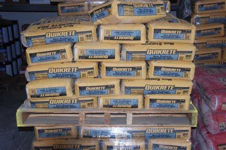 How many cubic feet is a 90 pound bag of quikrete?