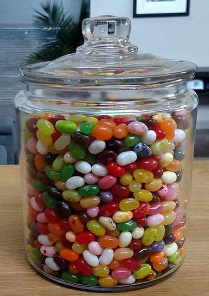 How many jelly beans are in a jar?