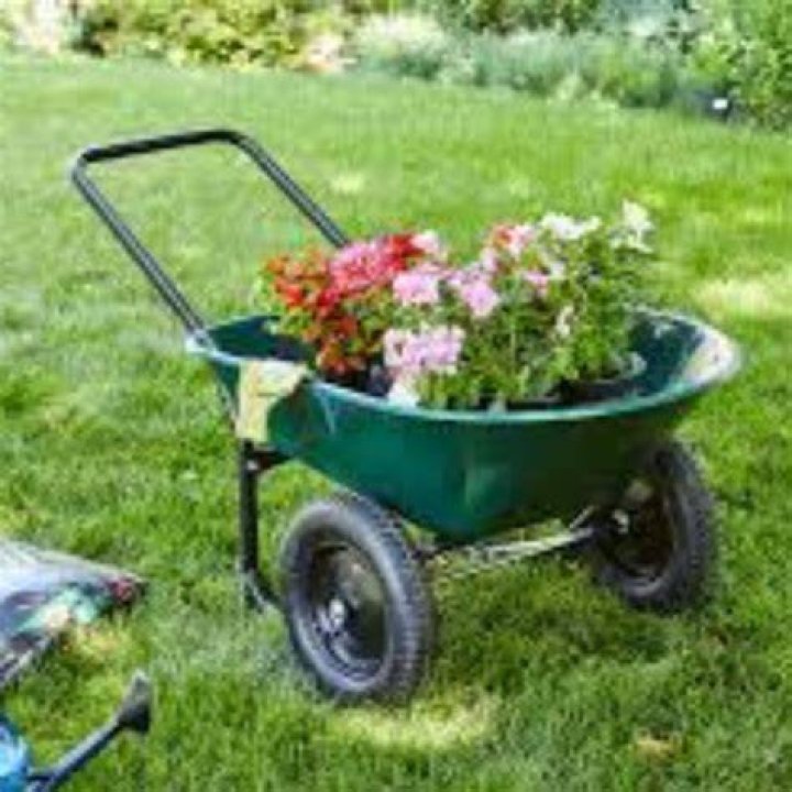 How many wheelbarrows make a yard?