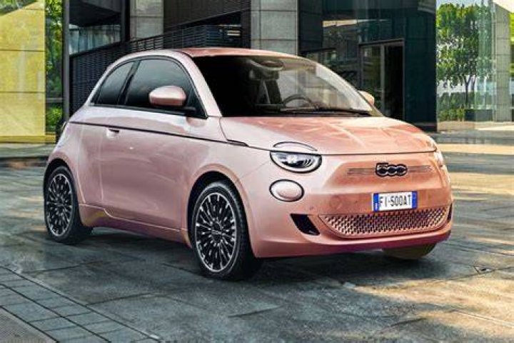 How much does a 2013 Fiat 500 weigh?