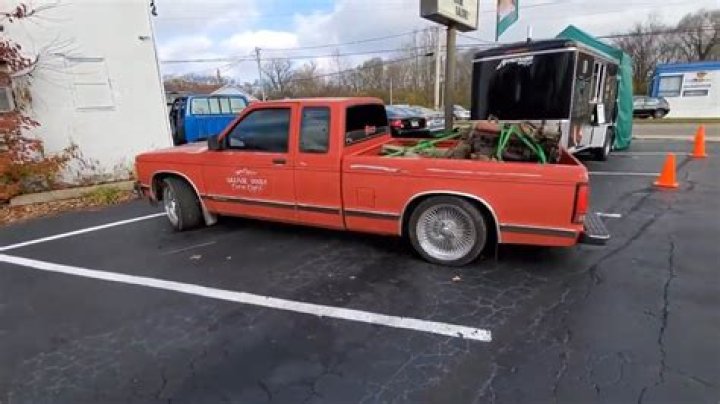 How much does a Chevy s10 weigh?
