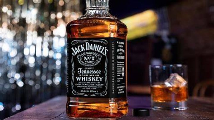 How much does a Jack Daniels bottle weigh?