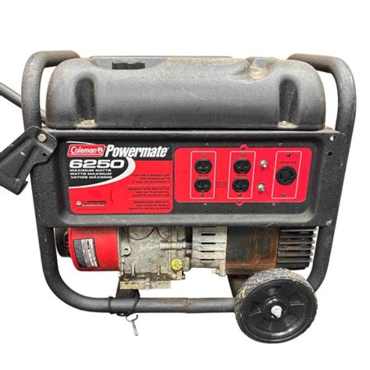 How much oil does a coleman powermate 6250 take?