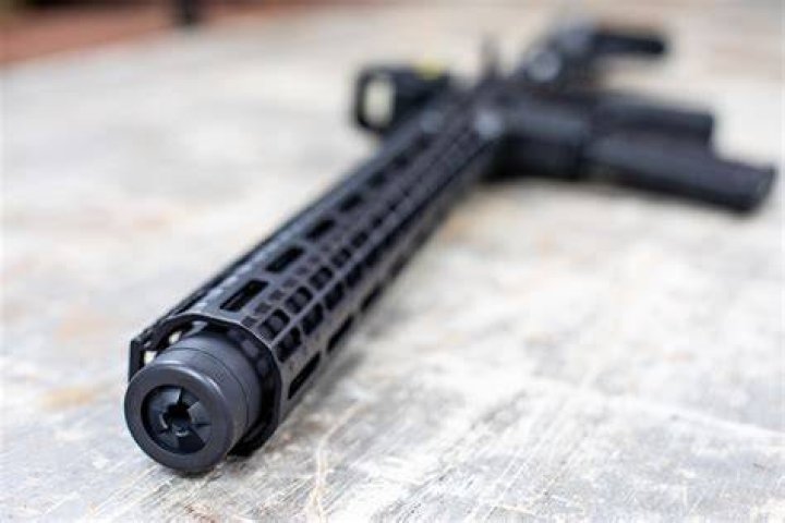 How to install a suppressor on an ar 15?