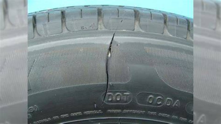 Is a broken belt in Tire dangerous?