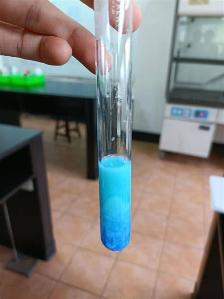 Is CuNO3 soluble