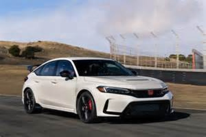 Is Honda Civic type R faster than a Mustang?