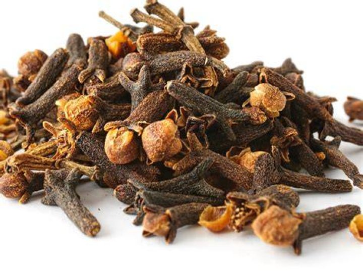 Is it safe to eat cloves during pregnancy?
