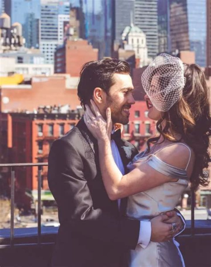 Is Max Schneider married?