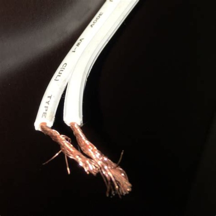 Is white line on speaker wire?