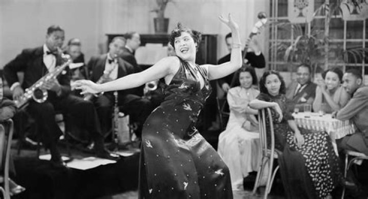 What dances were popular in the 1930s?