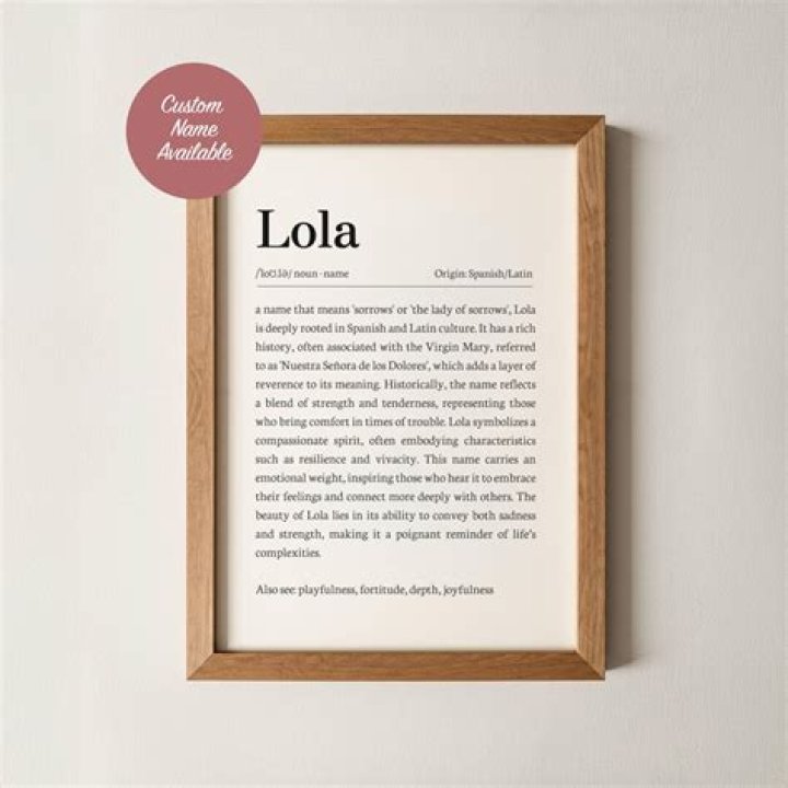 What does Lola mean in Greek?