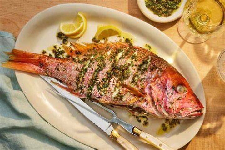 What eats red snapper?