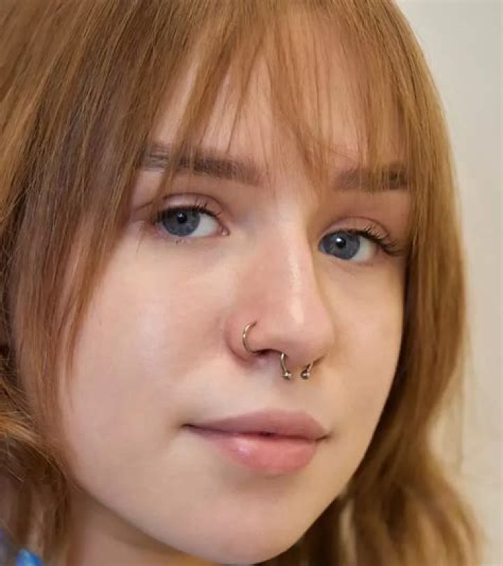 What happens if I change my nose stud too early?