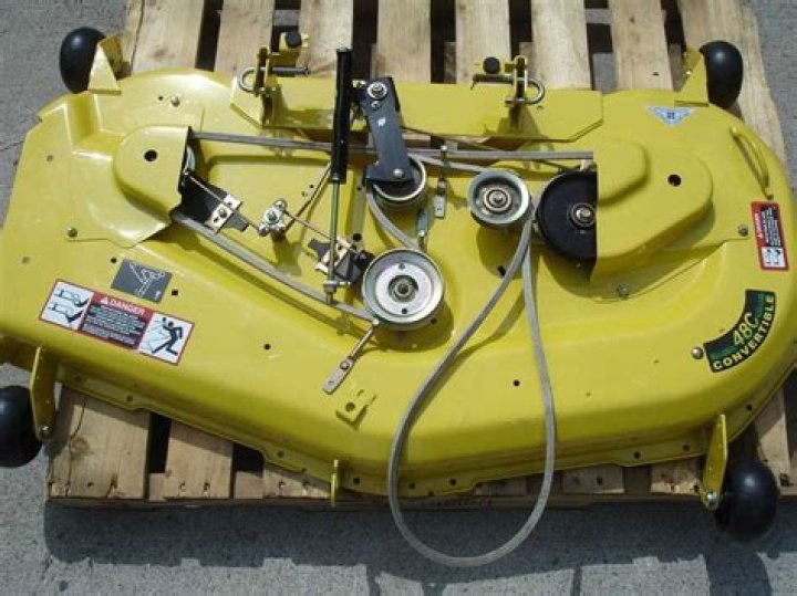 What is a floating deck mower?