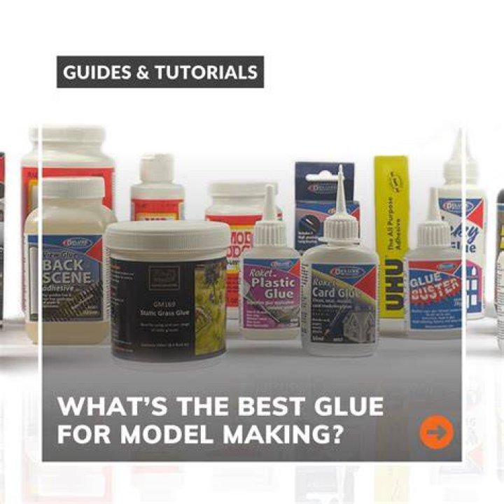 What is the best glue for paper models?