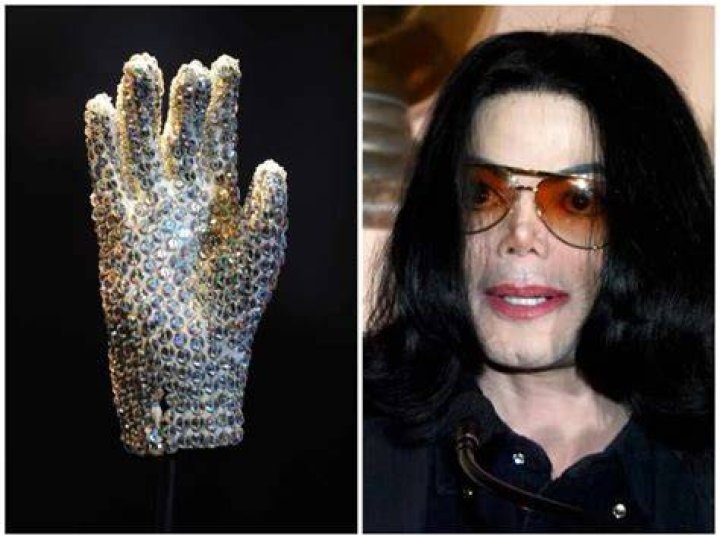 Which hand did Michael Jackson wear the white glove?