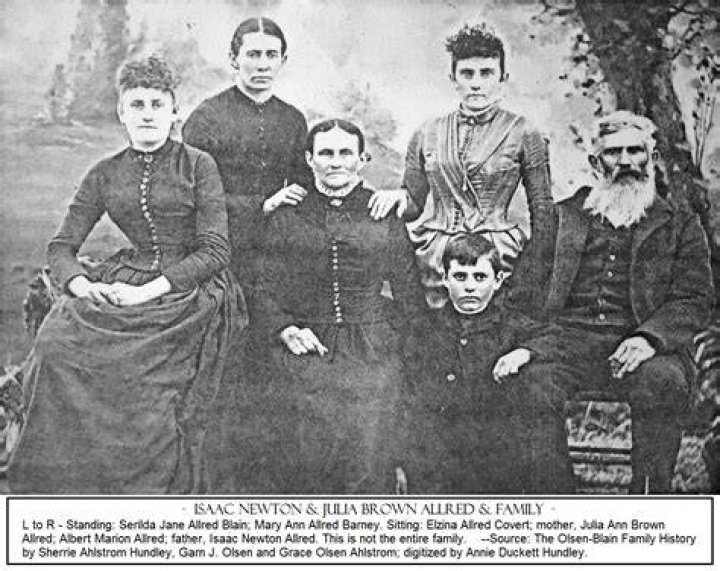 Who were Isaac Newton’s siblings?