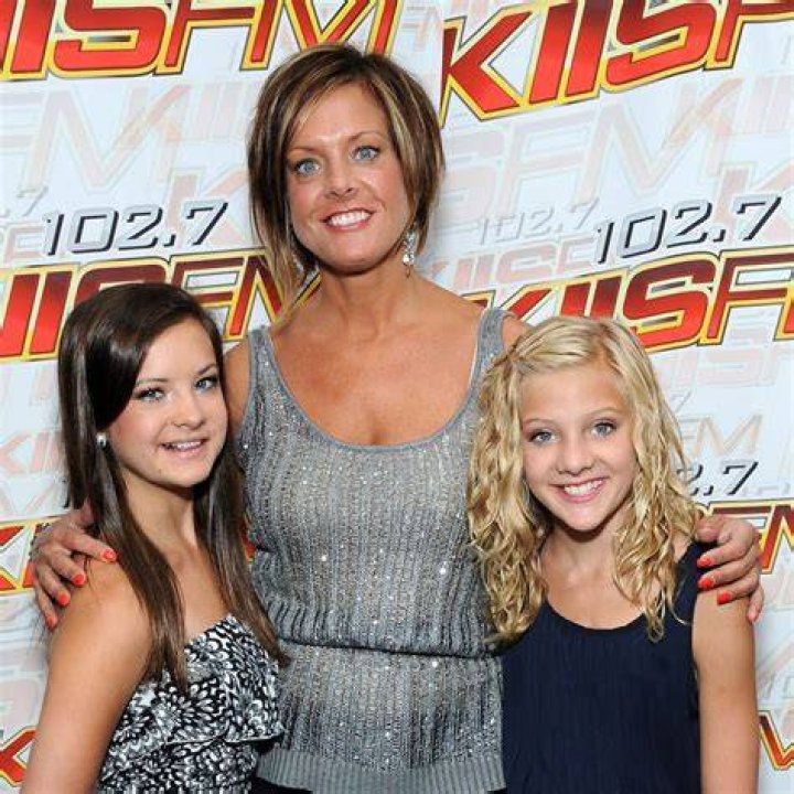 Why did Brooke leave dance moms?